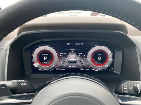 Used 2023 Nissan Rogue Platinum w/ Platinum Premium Package AWD/4WD image 30