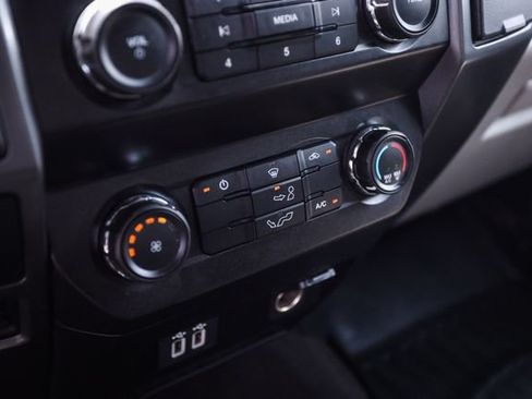 Used 2019 Ford F150 XLT w/ Trailer Tow Package AWD/4WD image 33