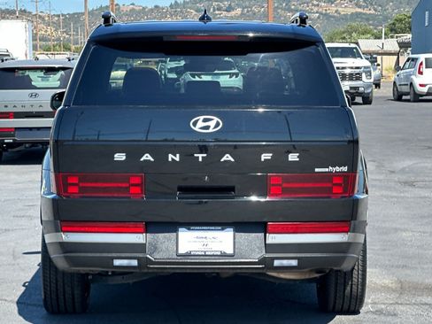 Certified 2025 Hyundai Santa Fe Limited AWD/4WD image 5