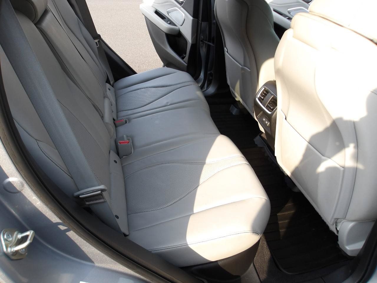 Used 2019 Acura RDX w/ Technology Package AWD/4WD image 12
