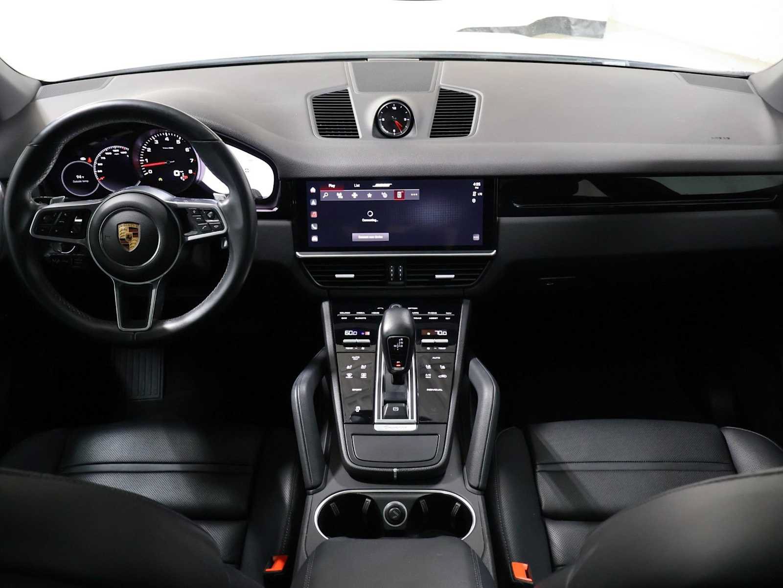 Used 2022 Porsche Cayenne AWD/4WD image 26