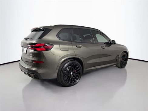 New 2026 BMW X5 xDrive40i w/ M Sport Package AWD/4WD image 6