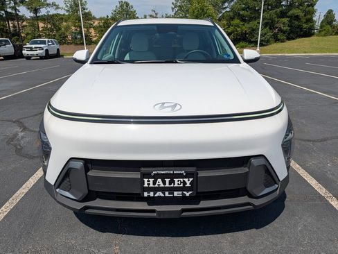 Used 2025 Hyundai Kona SEL FWD image 29