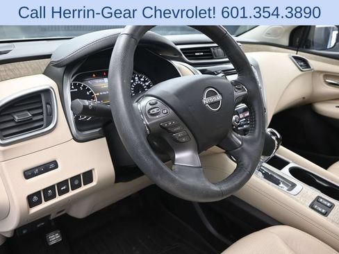Used 2024 Nissan Murano SL AWD/4WD image 12