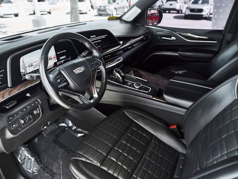 Used 2021 Cadillac Escalade ESV Sport Platinum w/ LPO, ONYX Package AWD/4WD image 20