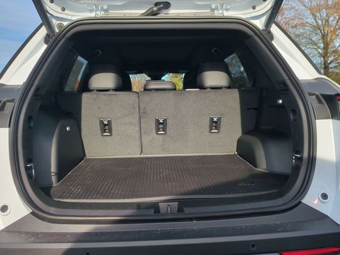 New 2026 Chevrolet Equinox RS w/ Convenience Package III image 26