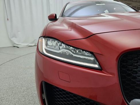 Used 2018 Jaguar F-PACE S image 28