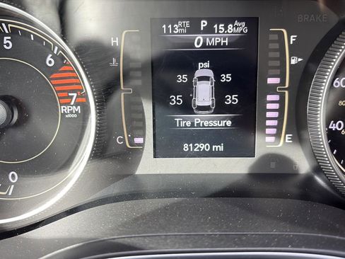 Used 2019 Jeep Cherokee Latitude Plus w/ Cold Weather Group image 18