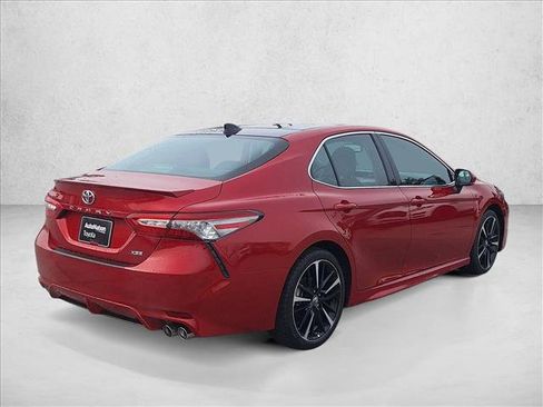 Used 2019 Toyota Camry XSE image 6
