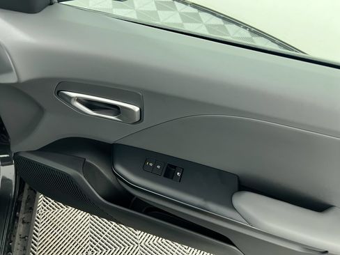 New 2026 Kia K4 FWD image 32