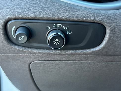 Used 2024 Chevrolet Malibu LT image 34