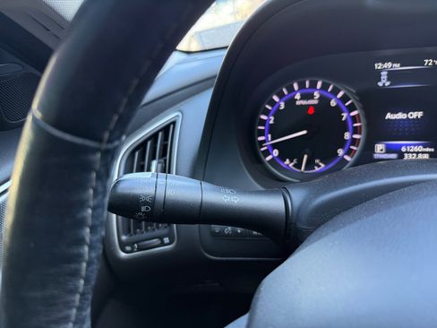 Used 2016 INFINITI Q50 3.0t Premium w/ Driver Assistance Package image 19