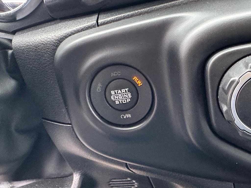 Used 2023 Jeep Wrangler Unlimited Sahara AWD/4WD image 20