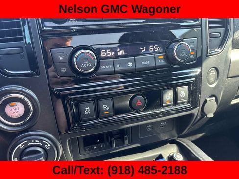 Used 2021 Nissan Titan PRO-4X w/ Pro-4x Convenience Package AWD/4WD image 14