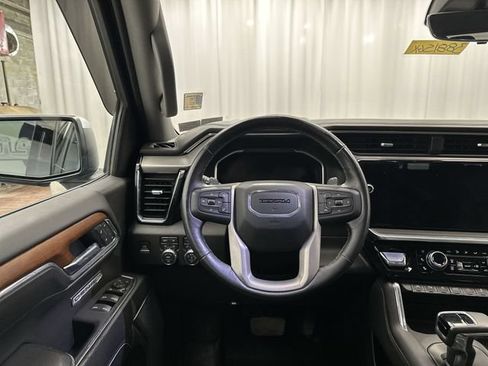 Used 2022 GMC Sierra 1500 Denali w/ Technology Package AWD/4WD image 14