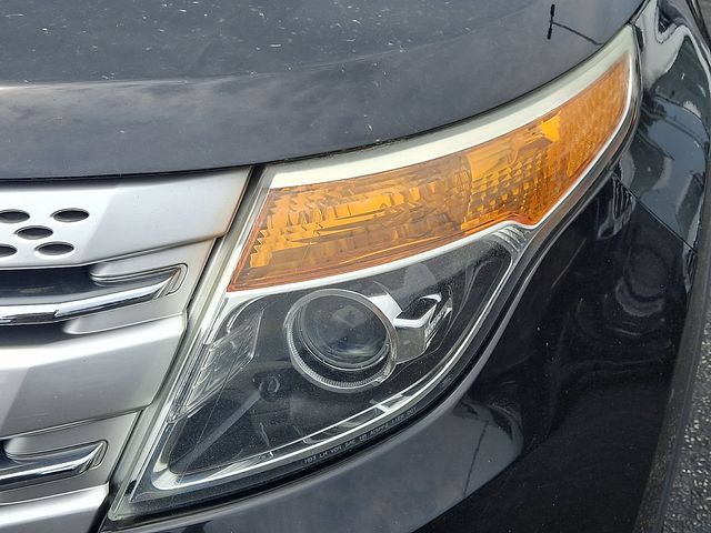 Used 2014 Ford Explorer XLT w/ Equipment Group 201A FWD image 9