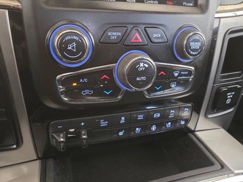 Used 2018 RAM 2500 Laramie w/ Sport Appearance Group AWD/4WD image 20