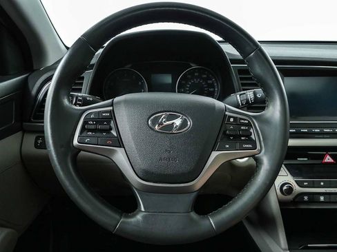 Used 2018 Hyundai Elantra Value Edition w/ Cargo Package FWD image 9