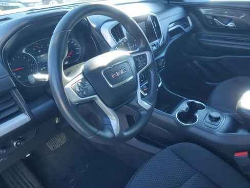 Used 2024 GMC Terrain SLE image 15