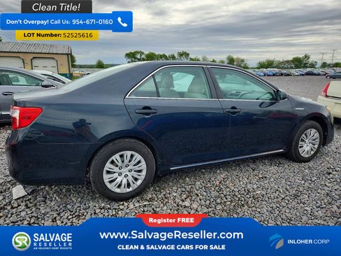 Used 2012 Toyota Camry LE FWD image 4