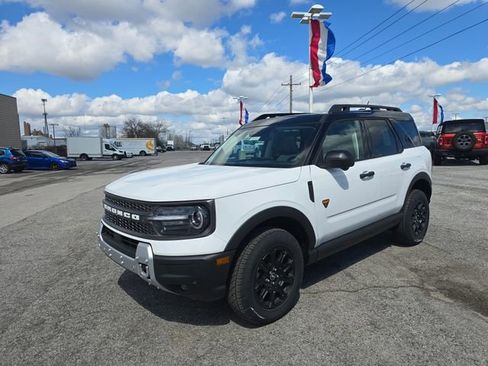 New 2025 Ford Bronco Sport Badlands w/ Badlands Tech Package AWD/4WD image 10