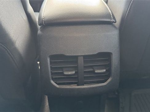 Used 2019 Ford Fusion SE image 15