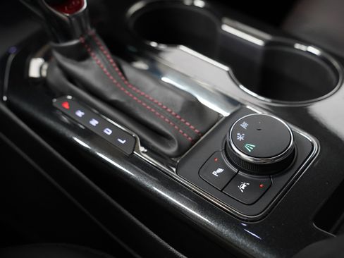 Used 2025 Chevrolet Blazer RS image 28