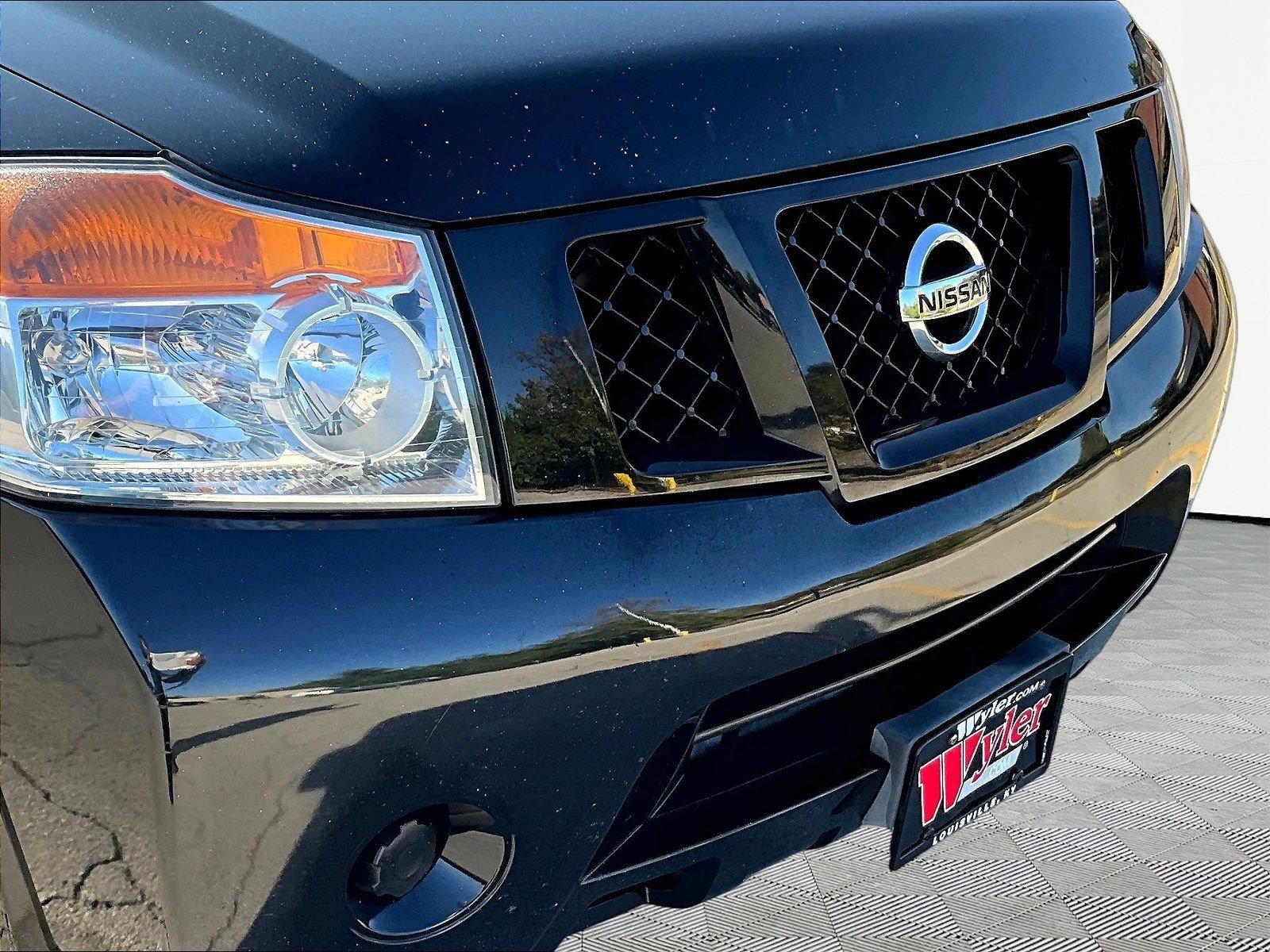 Used 2014 Nissan Armada SV RWD image 32