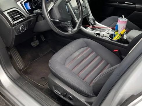 Used 2013 Ford Fusion SE FWD image 7