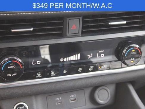 Used 2023 Nissan Rogue SV AWD/4WD image 36
