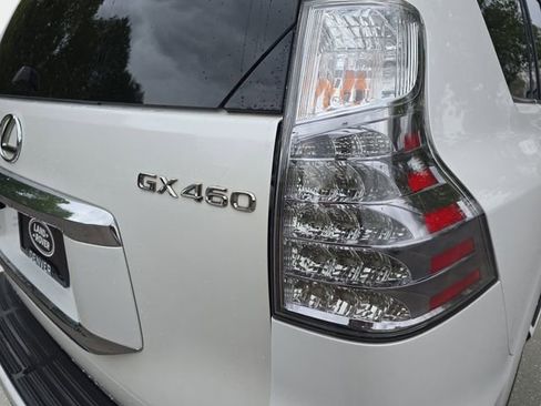 Used 2018 Lexus GX 460 Luxury AWD/4WD image 37