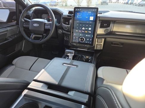 Used 2023 Ford F150 Lightning Platinum image 36
