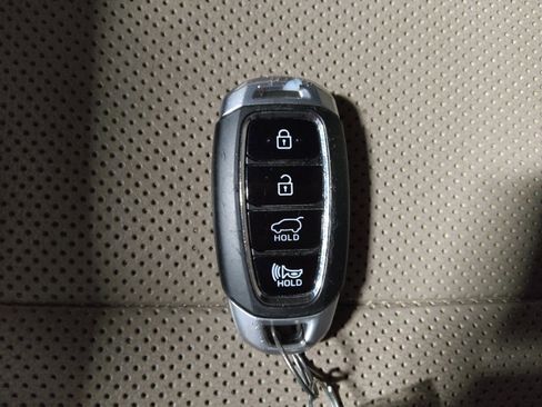 Used 2020 Hyundai Santa Fe SEL image 32