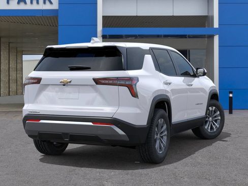 New 2026 Chevrolet Equinox LT FWD image 4