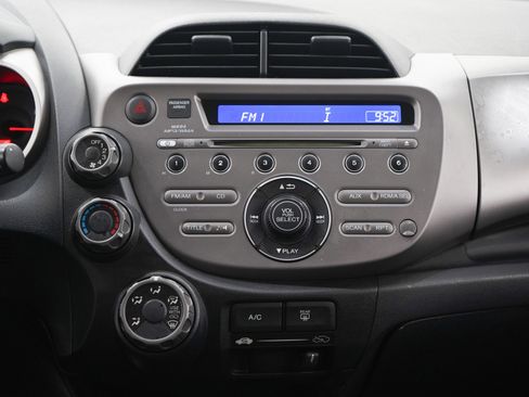 Used 2013 Honda Fit image 15