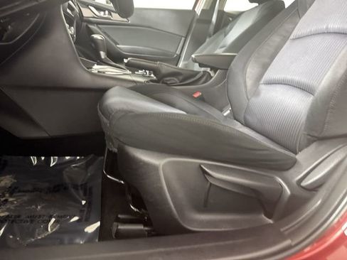 Used 2016 MAZDA MAZDA3 i Touring w/ Popular Equipment Package image 21
