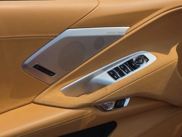 Used 2022 Chevrolet Corvette Stingray Premium Conv w/ Z51 Performance Package RWD image 16
