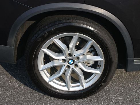 Used 2019 BMW X5 xDrive40i w/ Convenience Package AWD/4WD image 39