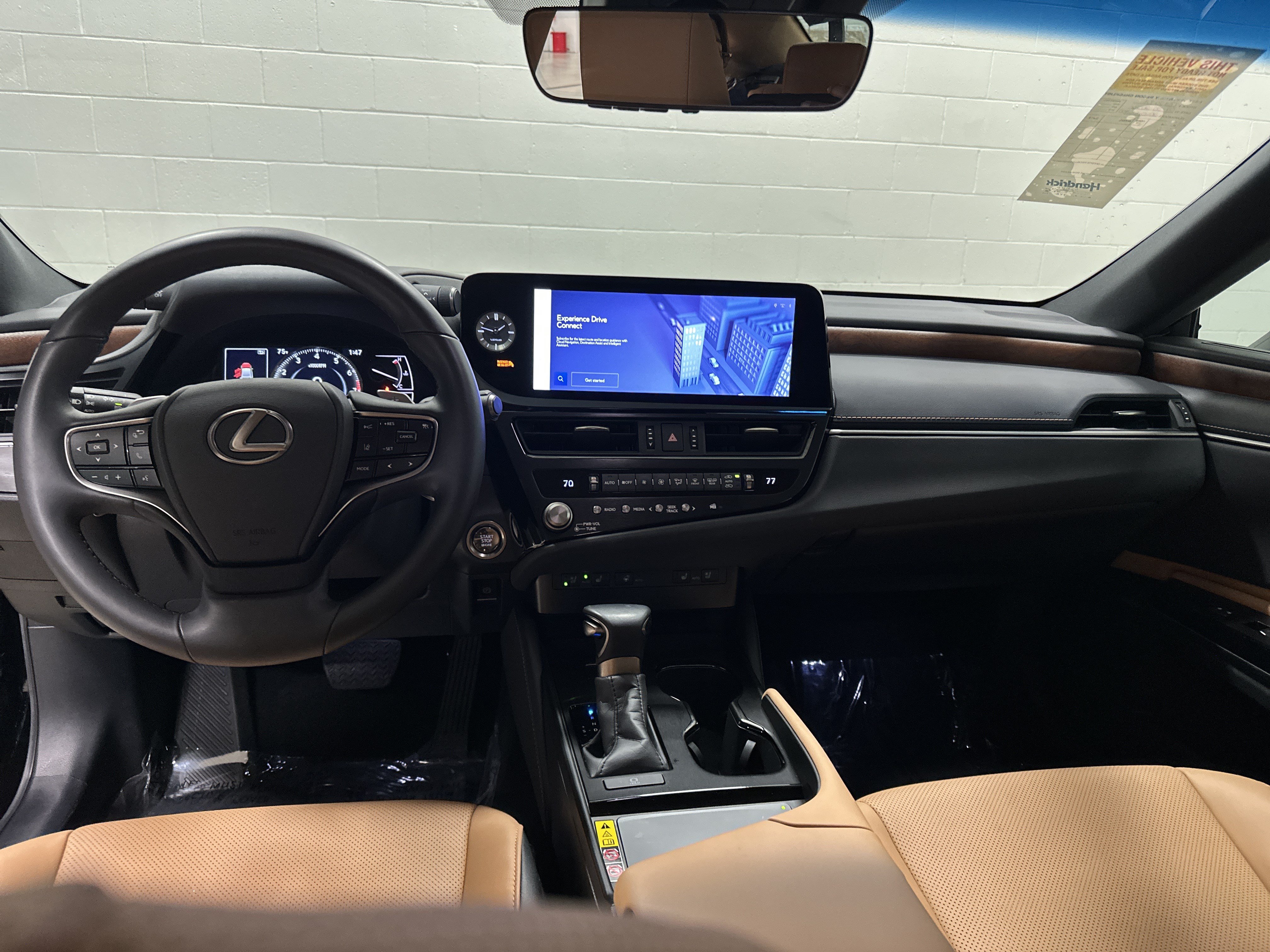 Used 2025 Lexus ES 350 w/ Premium Package FWD image 29