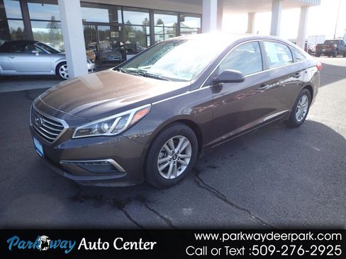 Used 2015 Hyundai Sonata SE FWD image 1