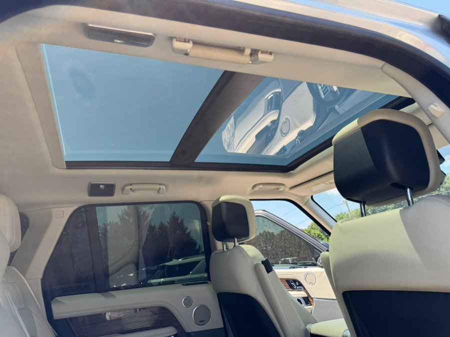 Used 2019 Land Rover Range Rover AWD/4WD image 24