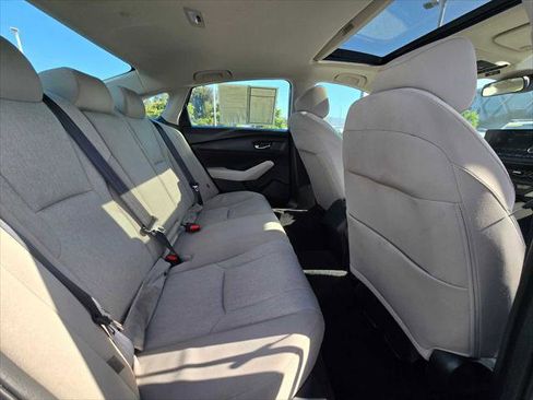 Used 2023 Honda Accord EX image 12