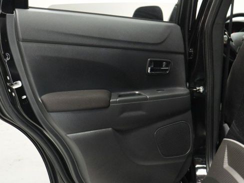 Used 2025 Mitsubishi Outlander Sport AWD image 30