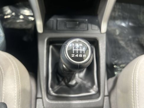 Used 2014 Subaru Forester 2.5i AWD/4WD image 18