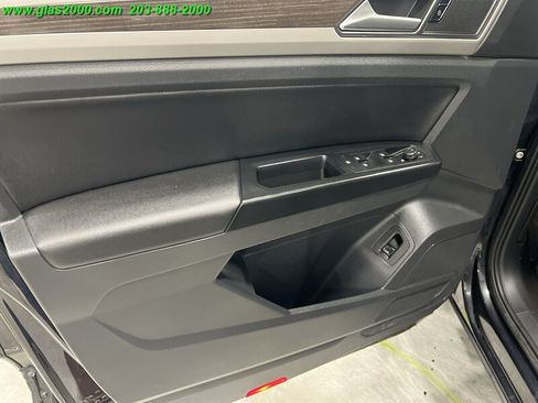 Used 2020 Volkswagen Atlas SEL AWD/4WD image 25