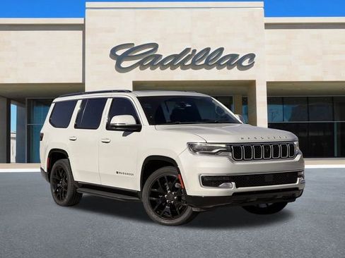 Used 2022 Jeep Wagoneer Series I w/ Convenience Group I image 2