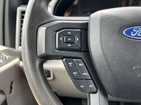 Used 2020 Ford F450 XL w/ Power Equipment Group image 9