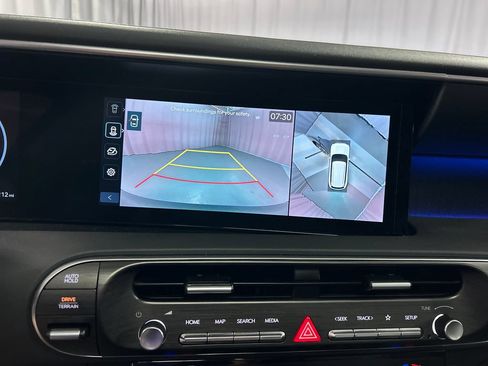 Used 2026 Hyundai Palisade Limited AWD/4WD image 16