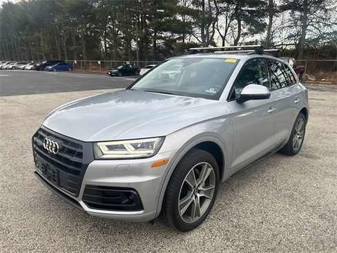 Used 2019 Audi Q5 Prestige w/ Prestige Package image 1