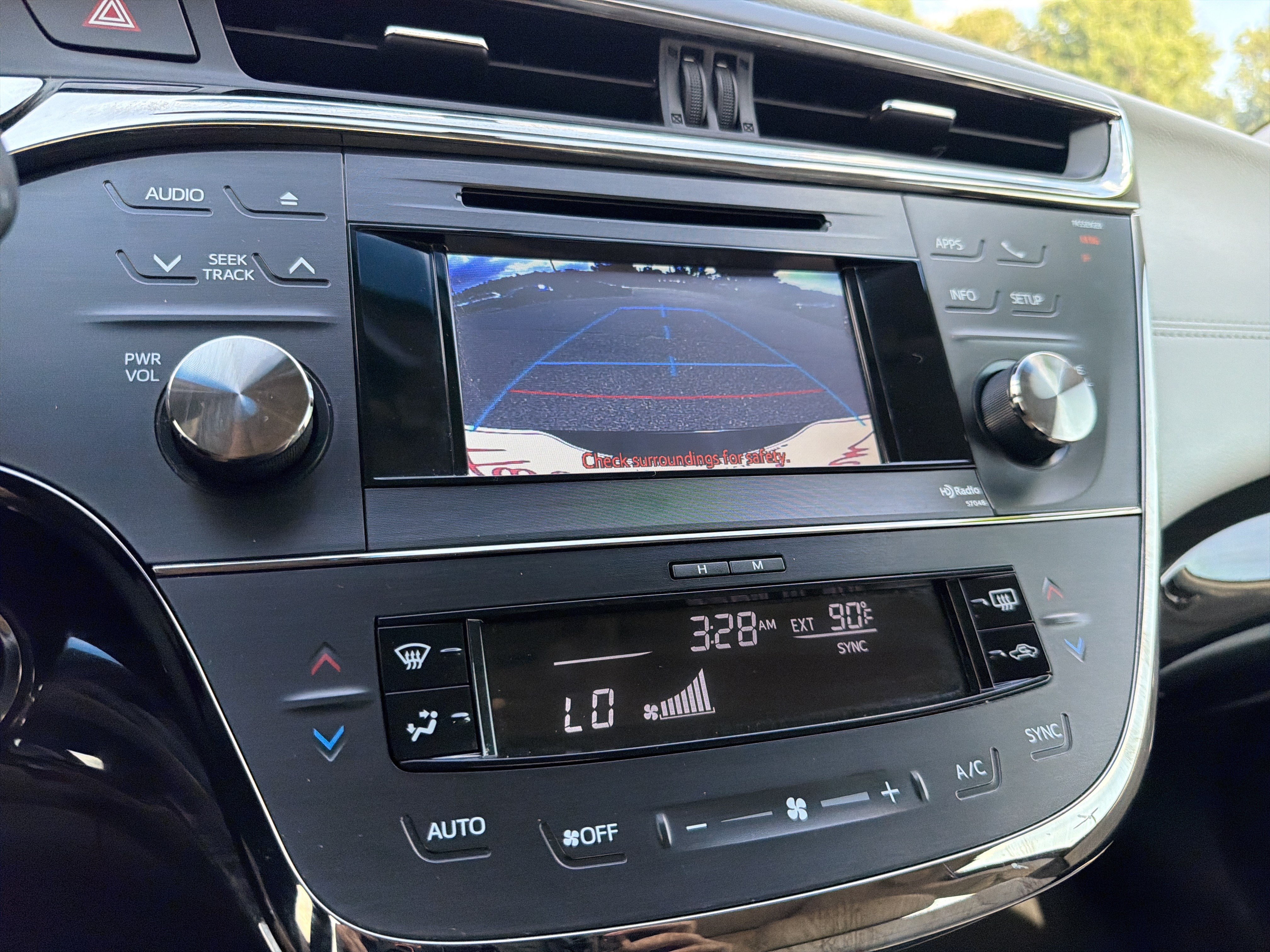 Used 2014 Toyota Avalon XLE Touring FWD image 6
